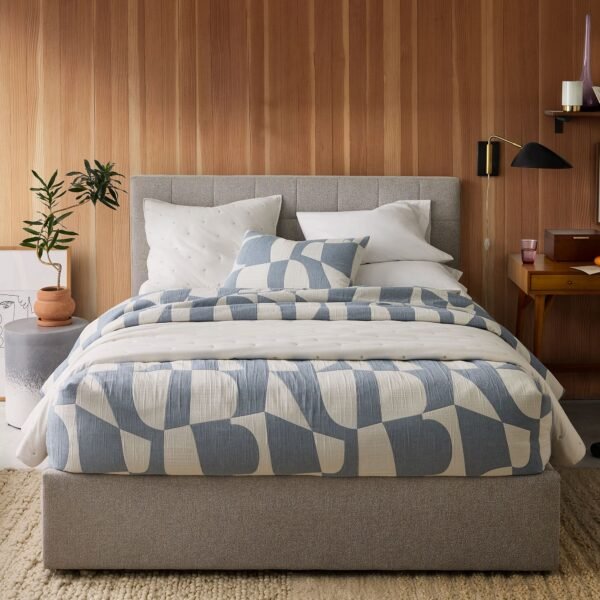 Emmett Tufted Low Profile Bed - Image 3