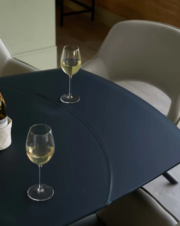 Fraser & Marlow - Image 5